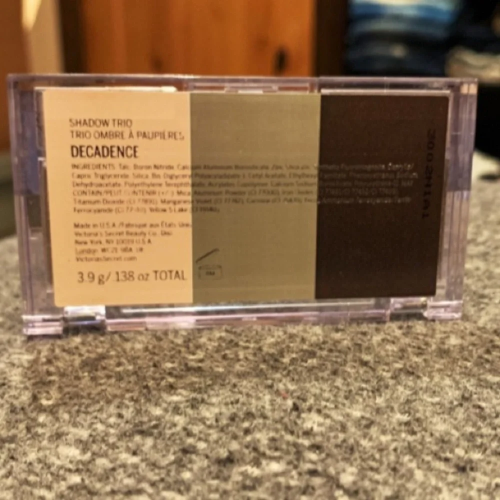 Victoria’s Secret Decadence Shadow Trio - Picture 8 of 8